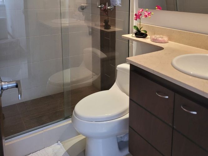 Apartamento de 3 alcobas en venta en El Poblado, Medellín, 138 m² · foto 10 de 12
