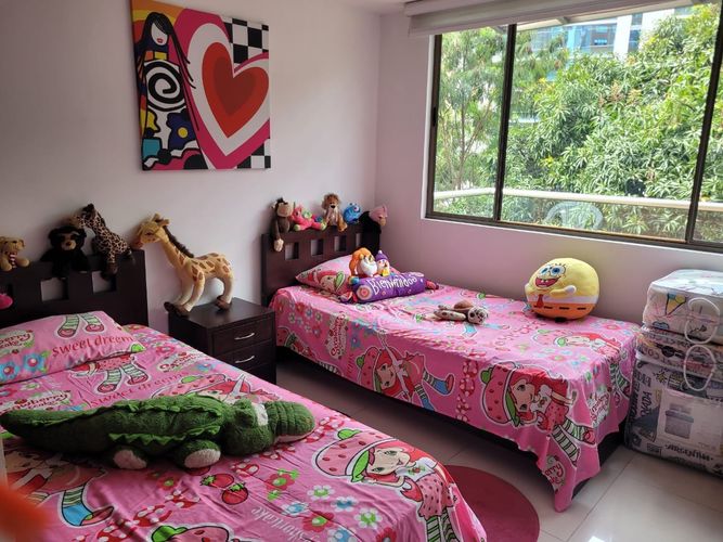 Apartamento de 3 alcobas en venta en El Poblado, Medellín, 138 m² · foto 9 de 12
