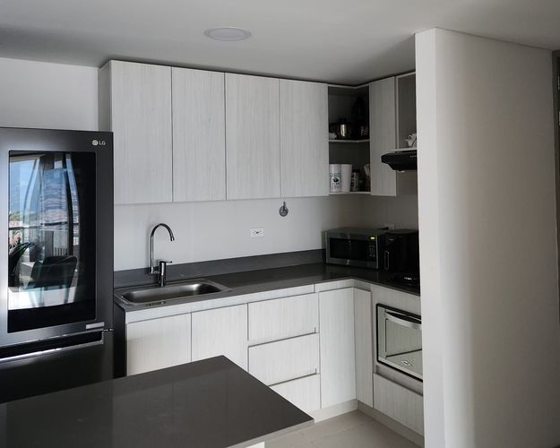 Apartamento de 3 alcobas en venta en Camino Verde, Envigado, 130 m² · foto 4 de 13