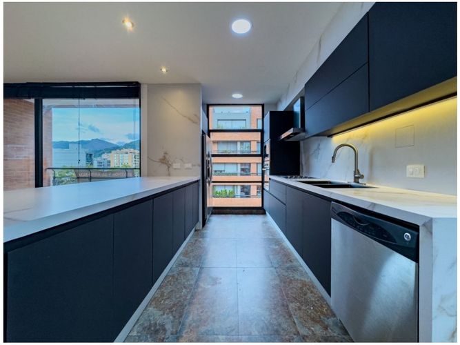 Apartamento en venta en Chico Norte, Bogotá · foto 8 de 24