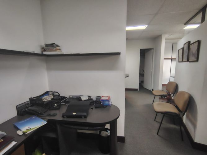 Oficina en arriendo en El Poblado, Medellín, 42 m² · foto 4 de 10