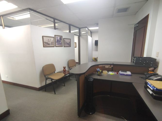Oficina en arriendo en El Poblado, Medellín, 42 m² · foto 3 de 10