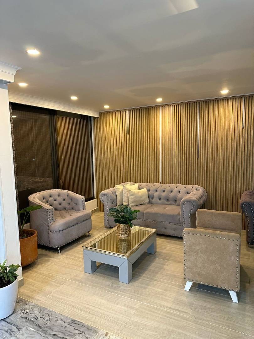 Apartamento en venta en Pinares, Pereira · foto 2 de 13