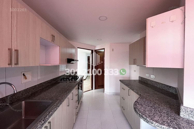 Apartamento de 3 alcobas en arriendo en Los Balsos, Medellín, 160 m² · foto 6 de 24