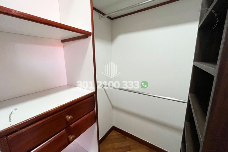 Apartamento de 3 alcobas en arriendo en Los Balsos, Medellín, 160 m² · foto 17 de 24