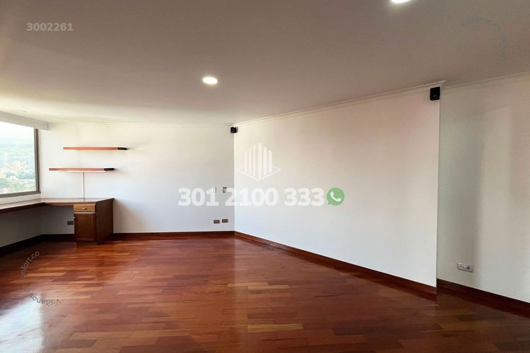 Apartamento de 3 alcobas en arriendo en Los Balsos, Medellín, 160 m² · foto 18 de 24