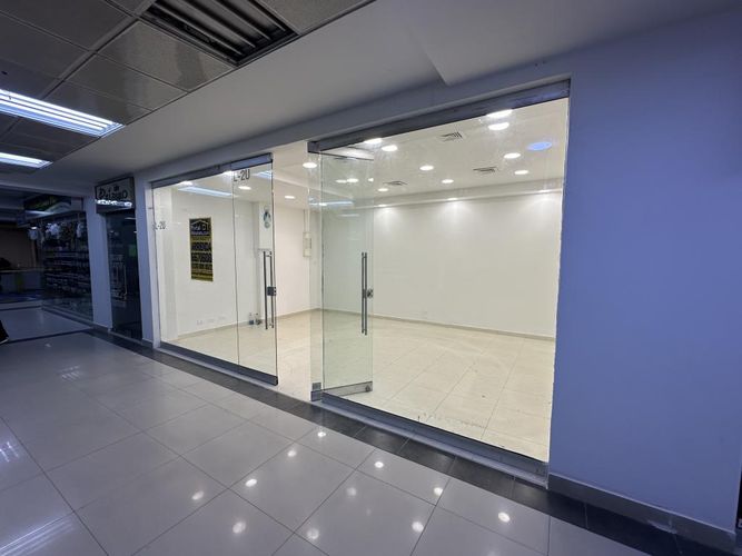 Local en arriendo en Tequendama, Cali, 26 m² · foto 5 de 13