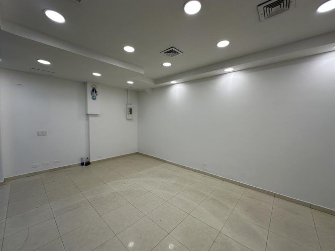 Local en arriendo en Tequendama, Cali, 26 m² · foto 10 de 13