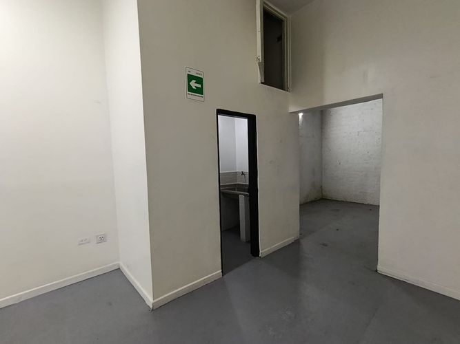 Bodega en arriendo en El Poblado, Medellín, 149 m² · foto 4 de 20