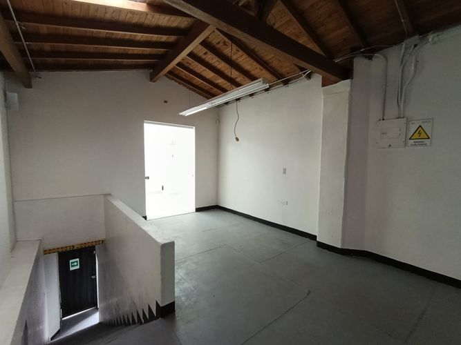 Bodega en arriendo en El Poblado, Medellín, 149 m² · foto 12 de 20