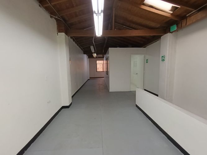 Bodega en arriendo en El Poblado, Medellín, 149 m² · foto 16 de 20