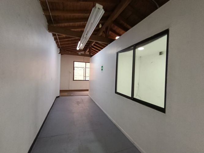 Bodega en arriendo en El Poblado, Medellín, 149 m² · foto 17 de 20