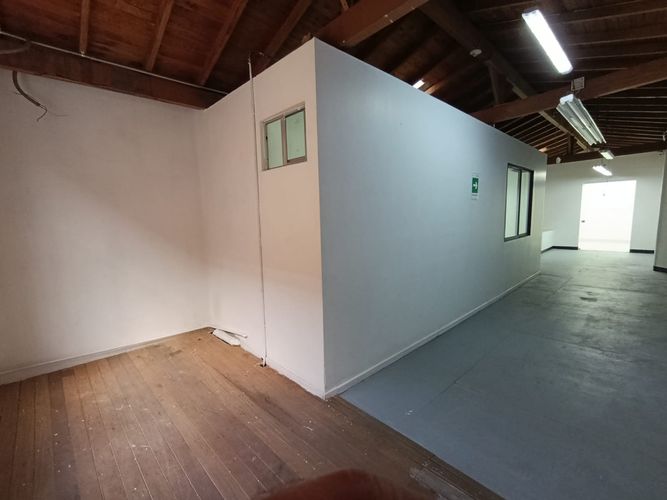 Bodega en arriendo en El Poblado, Medellín, 149 m² · foto 19 de 20