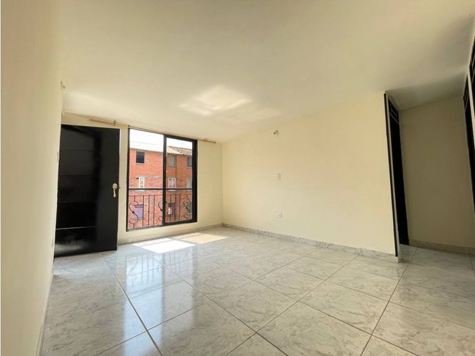 Apartamento de 3 alcobas en venta en Los Alcazares, Cali, 44 m² · foto 3 de 19