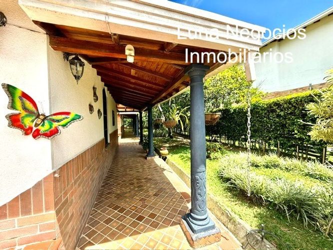 Casa de 4 alcobas en venta en Los Llanitos, Piedecuesta, 600 m² · foto 5 de 24
