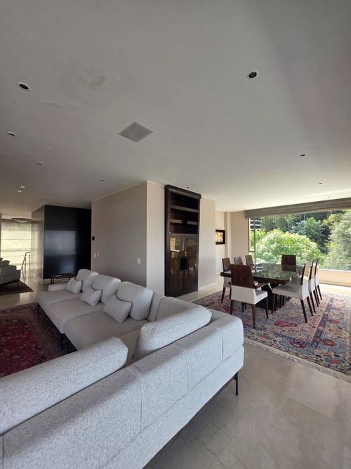 Apartamento de 3 alcobas en venta en Los Rosales, Bogotá, 317 m² · foto 9 de 24