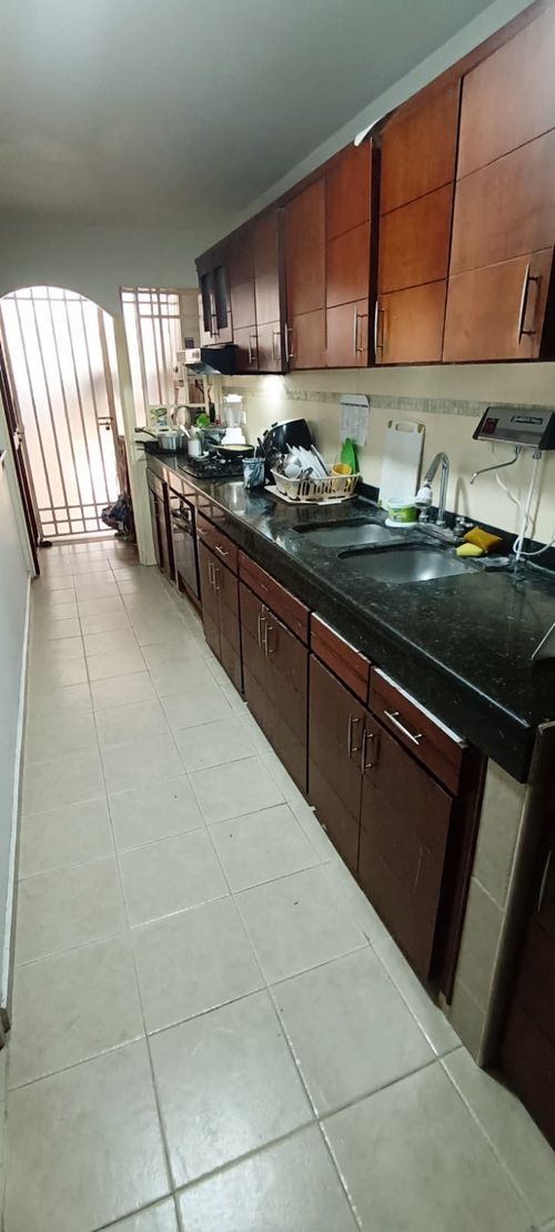 Casa de 4 alcobas en venta en San Joaquin, Cali, 230 m² · foto 4 de 15