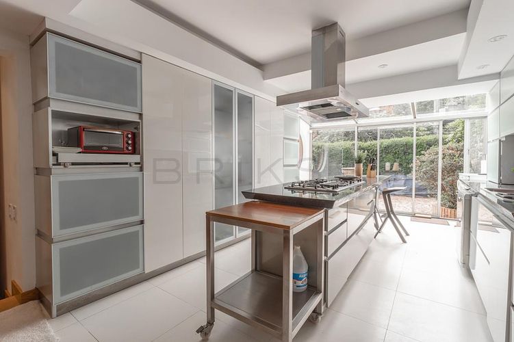 Casa de 4 alcobas en venta en Santa Ana, Bogotá, 597 m² · foto 6 de 24