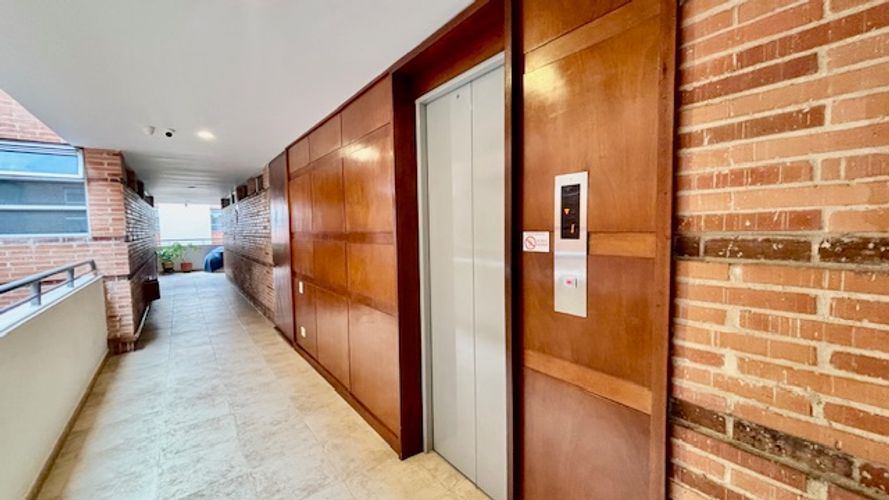 Apartamento de 3 alcobas en venta en Colina Campestre, Bogotá, 196 m² · foto 21 de 24