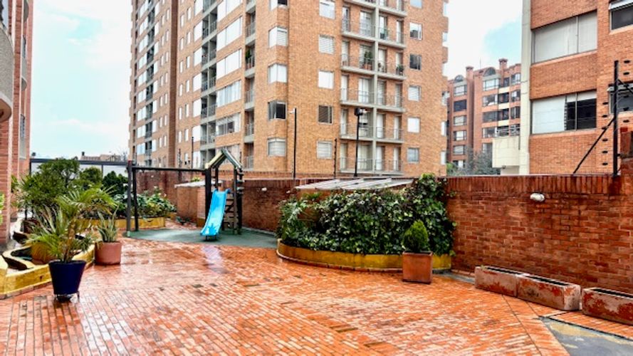 Apartamento de 3 alcobas en venta en Colina Campestre, Bogotá, 196 m² · foto 24 de 24
