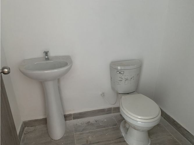Bodega en arriendo en Armenia, Armenia, 900 m² · foto 8 de 11