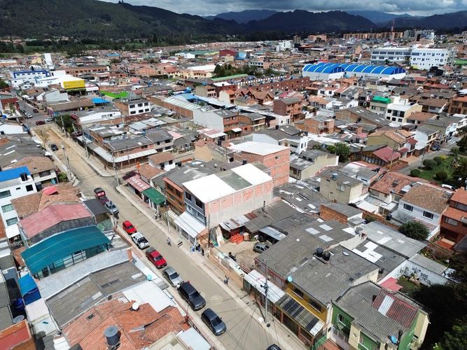 Lote en venta en Santa Lucia, Chía, 333 m² · foto 8 de 14