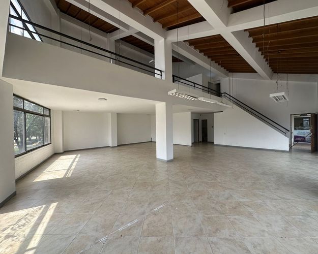 Oficina en arriendo en Cristo Rey, Medellín, 226 m² · foto 3 de 9