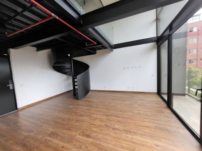 Apartaestudio en arriendo en Transversal Inferior, Medellín, 140 m² · foto 2 de 24