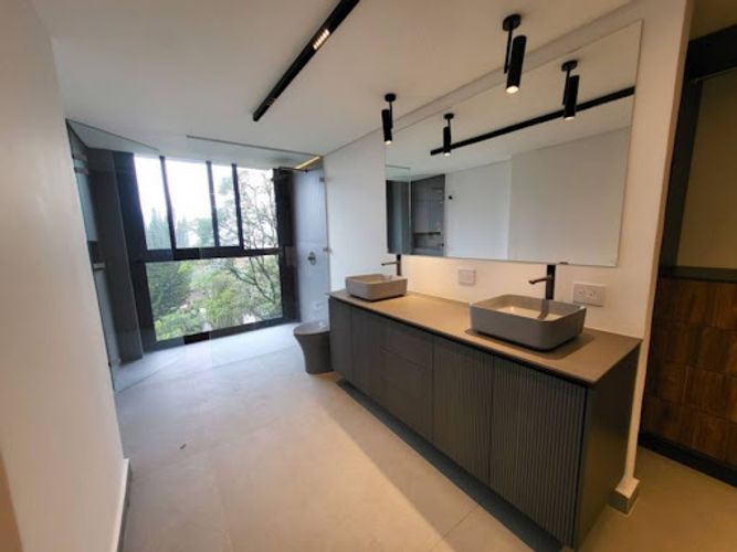 Apartaestudio en arriendo en Transversal Inferior, Medellín, 140 m² · foto 9 de 24