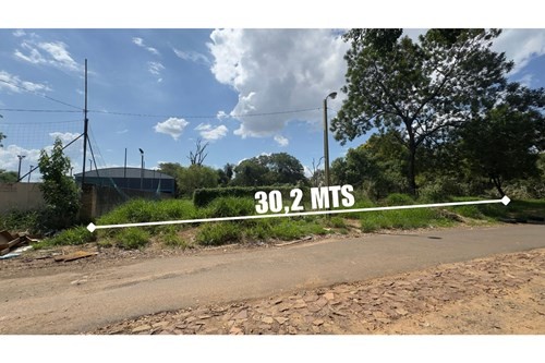 Amplio terreno en venta en Fernando de la Mora Zona norte — foto 2