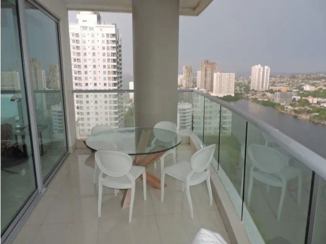 Apartamento de 3 alcobas en venta en El Cabrero, Cartagena, 150 m² · foto 4 de 13