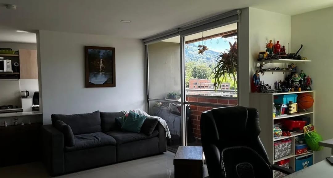 Apartamento en venta en Suramerica, La Estrella · foto 15 de 24