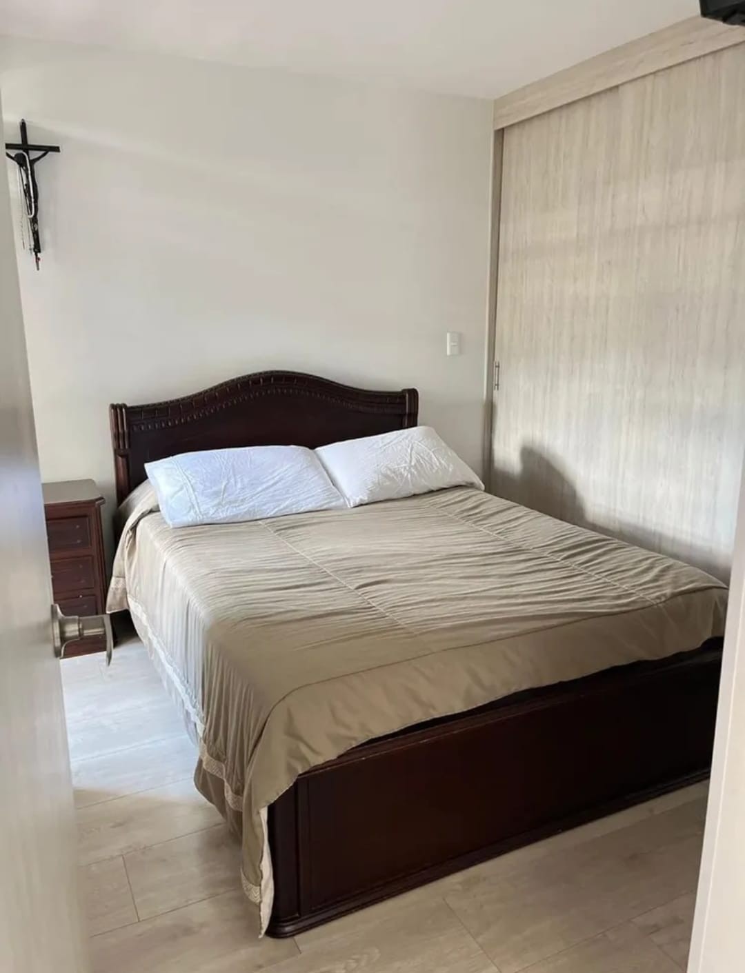 Apartamento en venta en Suramerica, La Estrella · foto 23 de 24