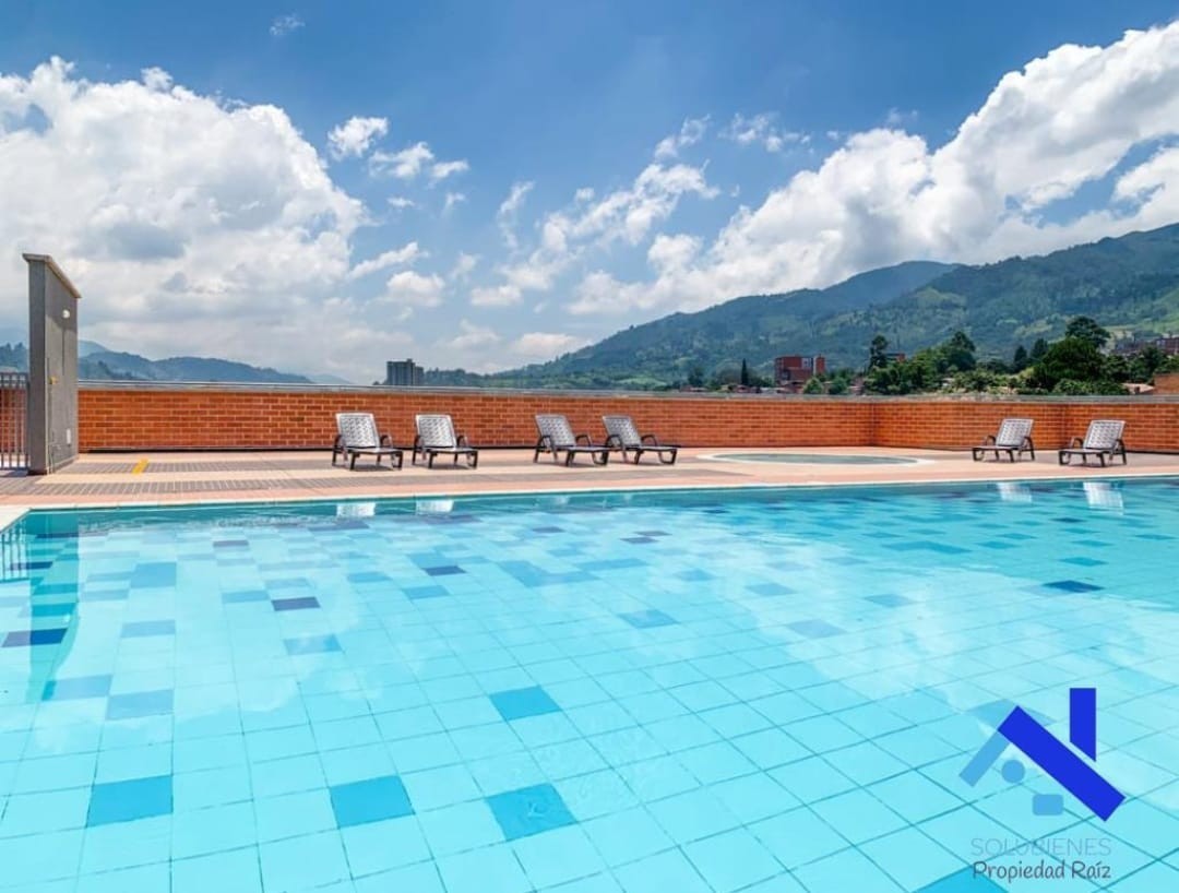 Apartamento en venta en Suramerica, La Estrella · foto 12 de 24