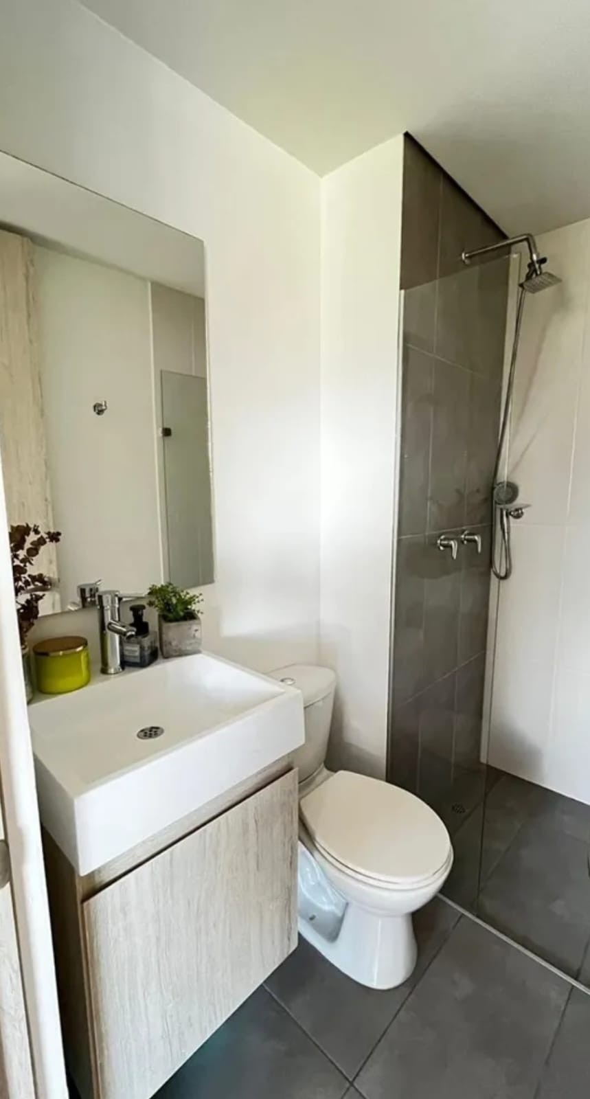 Apartamento en venta en Suramerica, La Estrella · foto 8 de 24