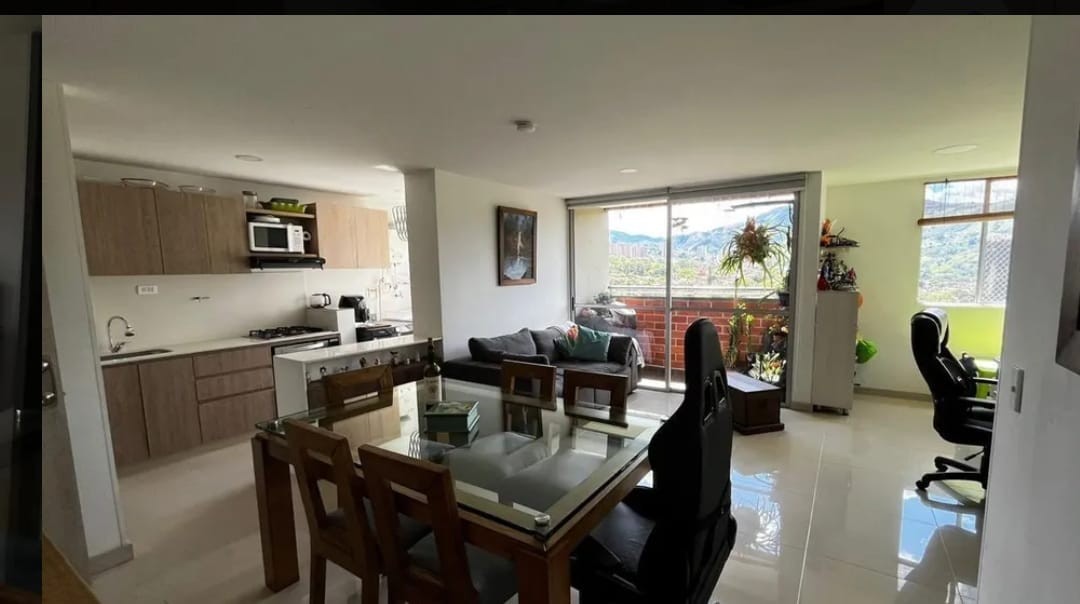 Apartamento en venta en Suramerica, La Estrella · foto 17 de 24