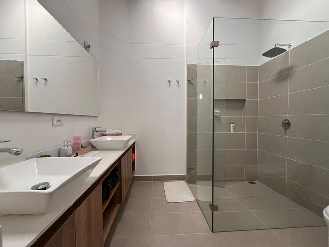 Casa de 3 alcobas en venta en Loma El Atravesado, Envigado, 168 m² · foto 19 de 20