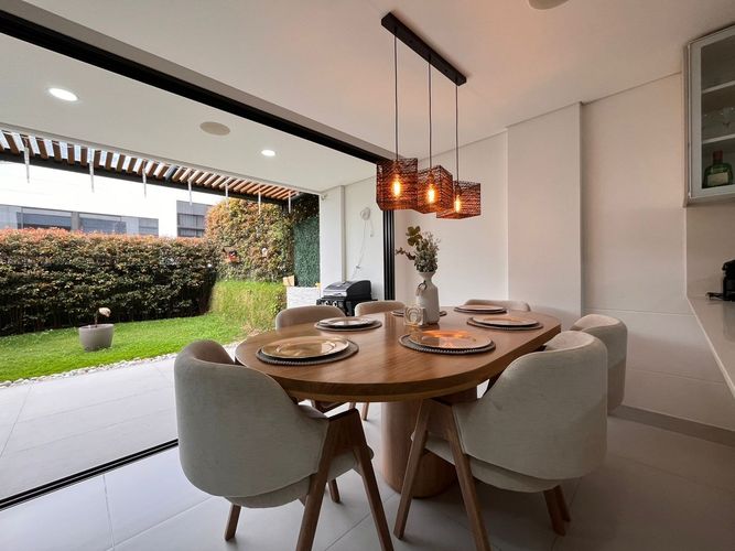 Casa de 3 alcobas en venta en Loma El Atravesado, Envigado, 168 m² · foto 7 de 20