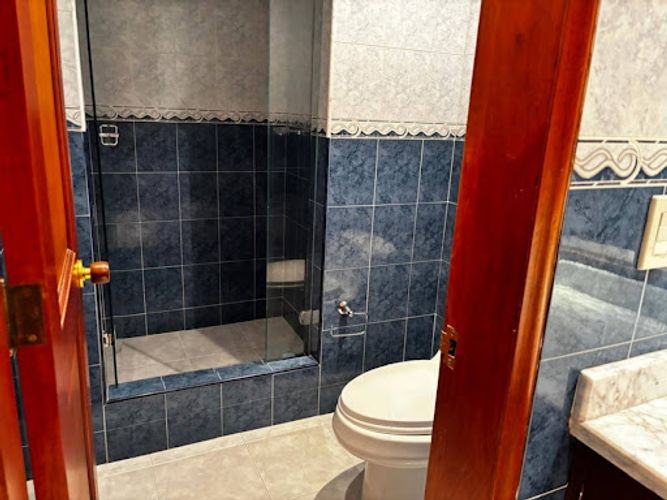 Apartamento de 3 alcobas en venta en Los Rosales, Bogotá, 265 m² · foto 11 de 24
