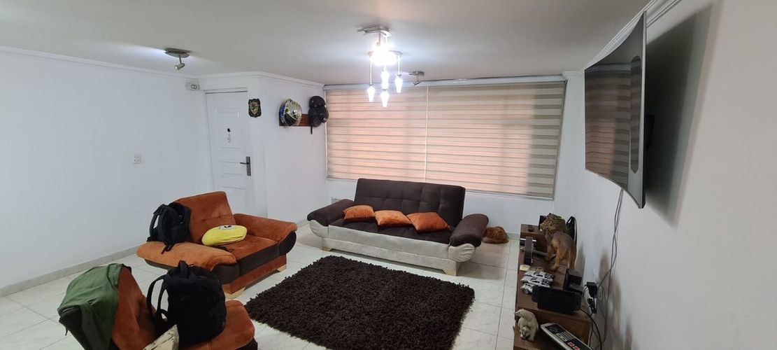 Apartamento de 3 alcobas en venta en Comuneros, Bogotá, 90 m² · foto 2 de 19