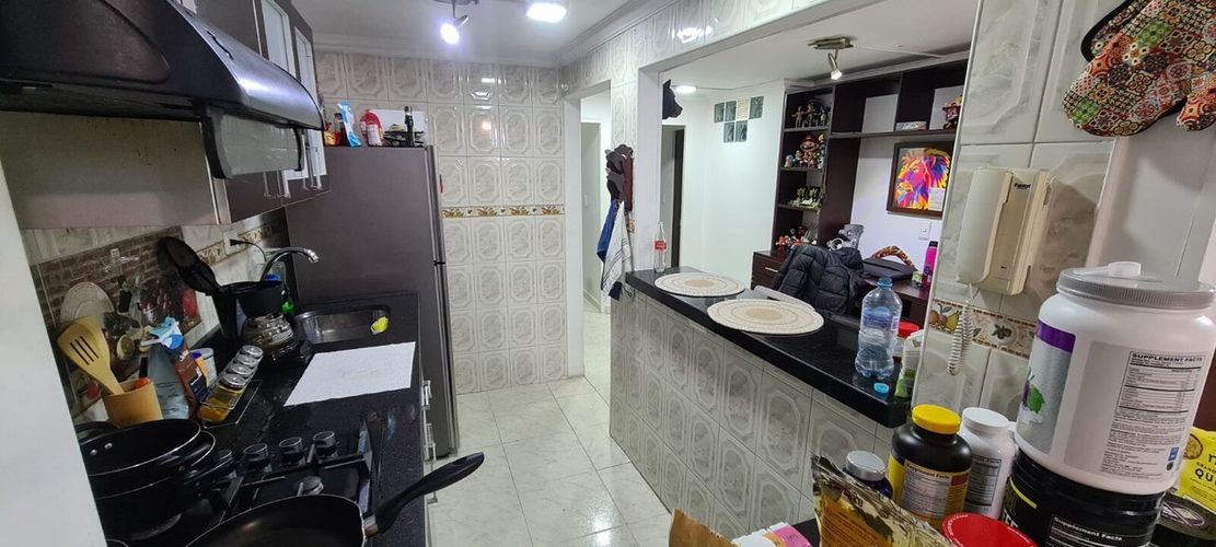 Apartamento de 3 alcobas en venta en Comuneros, Bogotá, 90 m² · foto 6 de 19