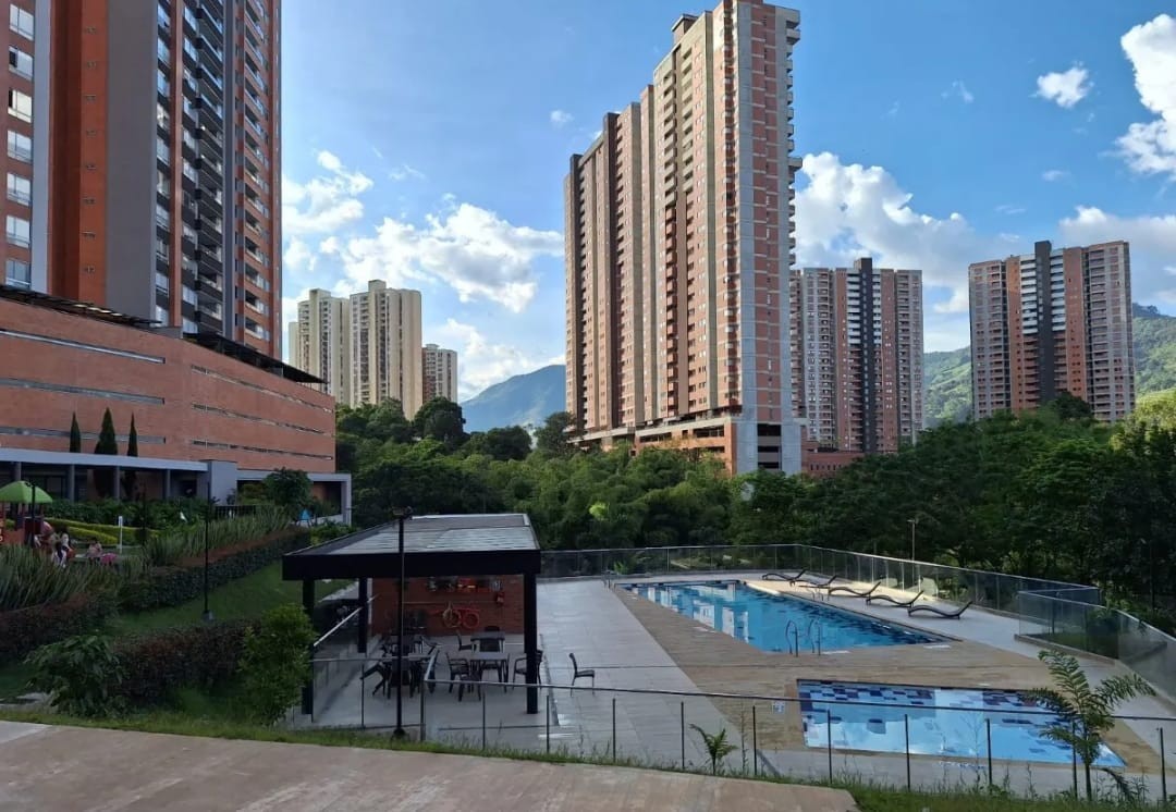 Apartamento en venta en Suramerica, Itagüí · foto 19 de 24