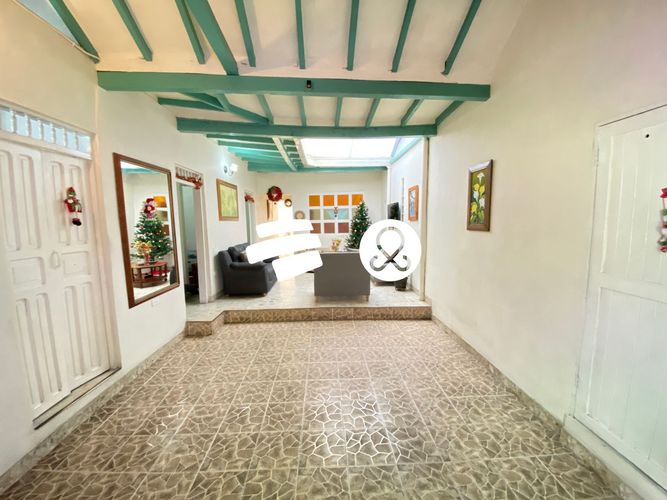 Casa de 5 alcobas en venta en Centro, Rionegro, 154 m² · foto 3 de 24