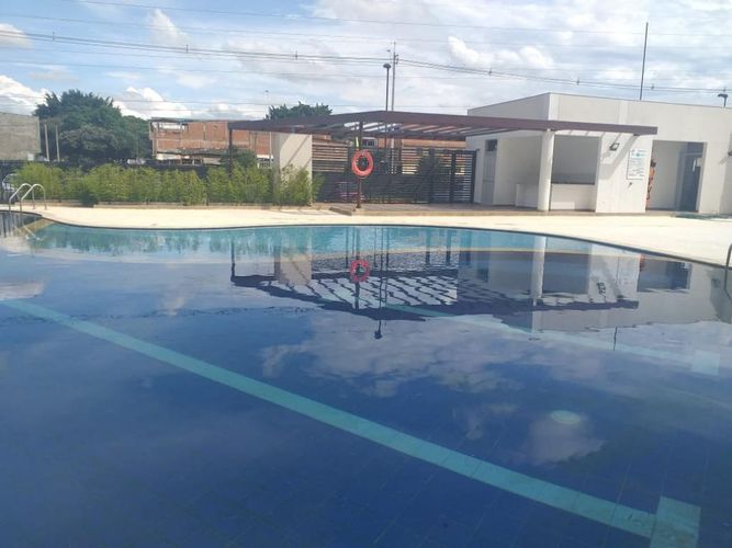 Apartamento de 2 alcobas en venta en Cr. Country Plaza, Jamundí, 57 m² · foto 2 de 24