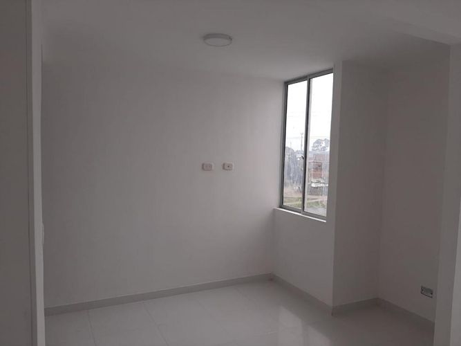 Apartamento de 2 alcobas en venta en Cr. Country Plaza, Jamundí, 57 m² · foto 13 de 24