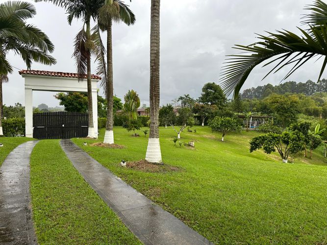 Finca en venta en Tribunas Corcega, Pereira, 250 m² · foto 9 de 24