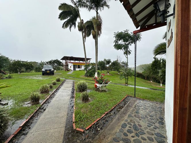 Finca en venta en Tribunas Corcega, Pereira, 250 m² · foto 23 de 24