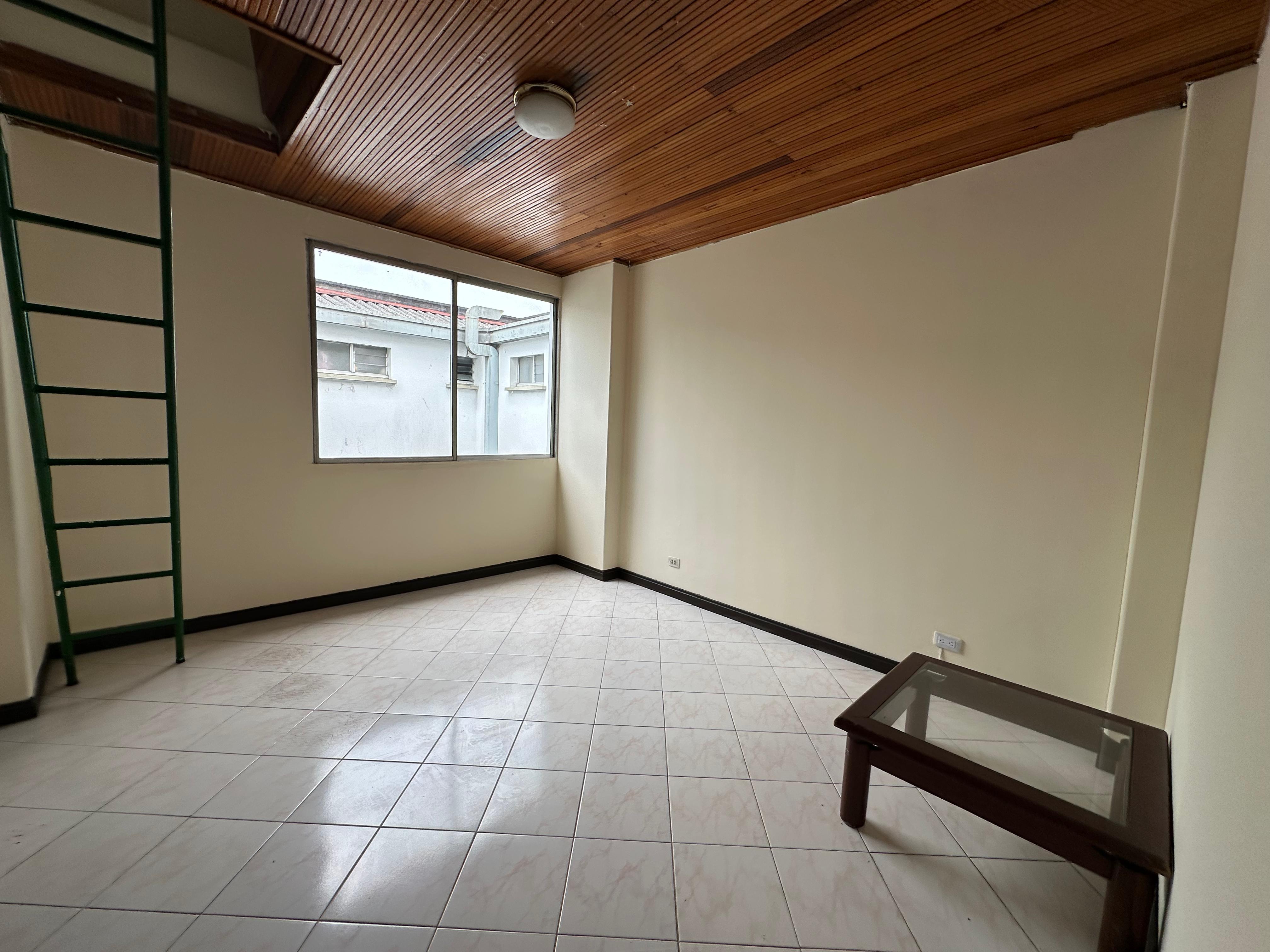 Apartamento en venta en Sector Plaza De Bolivar, Pereira · foto 5 de 12