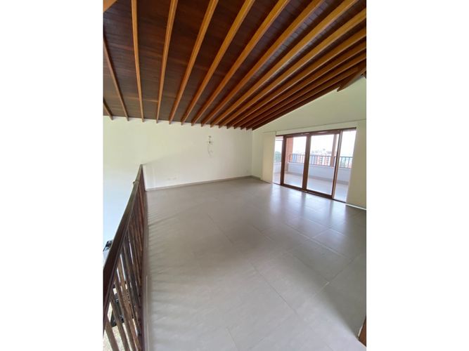 Casa de 4 alcobas en arriendo en San Rafael, Envigado, 350 m² · foto 8 de 24
