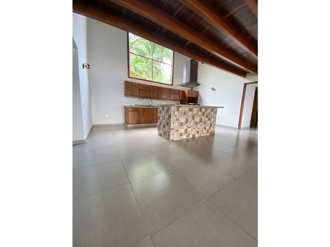 Casa de 4 alcobas en arriendo en San Rafael, Envigado, 350 m² · foto 20 de 24